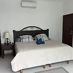 Thelmar Flamingos Apartment